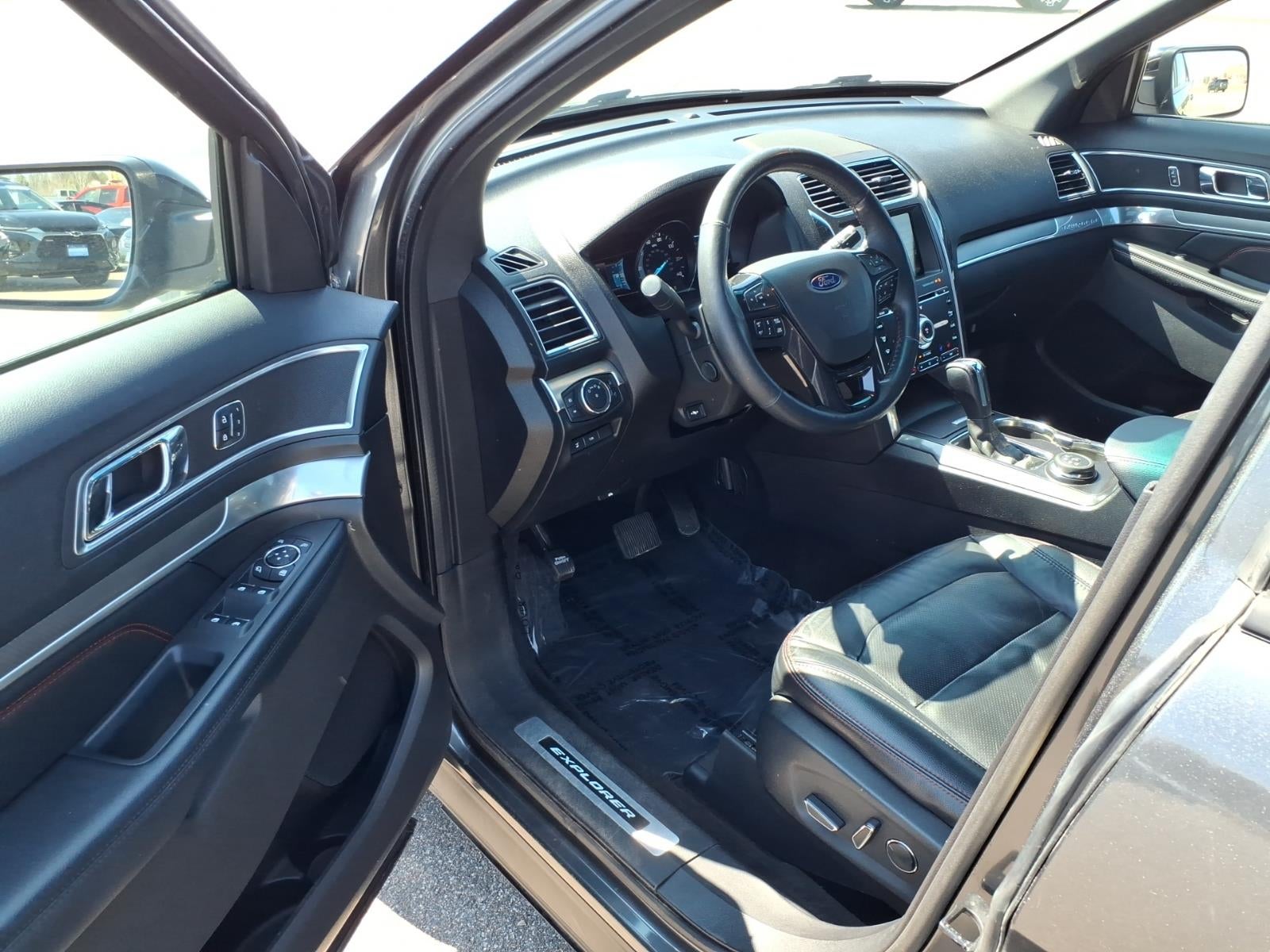 2016 Ford Explorer Sport