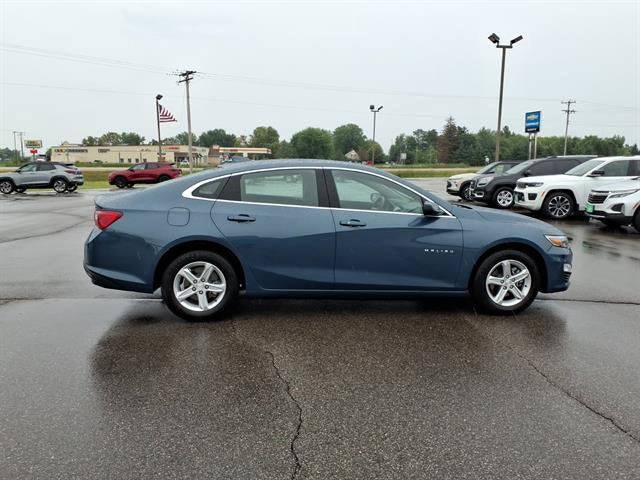 Used 2024 Chevrolet Malibu 1LT with VIN 1G1ZD5ST7RF135690 for sale in Foley, Minnesota