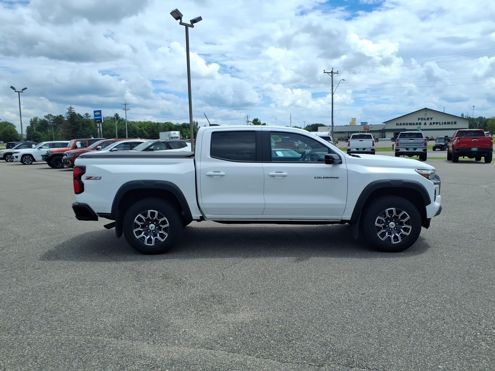 Used 2023 Chevrolet Colorado Z71 with VIN 1GCPTDEKXP1175514 for sale in Foley, Minnesota