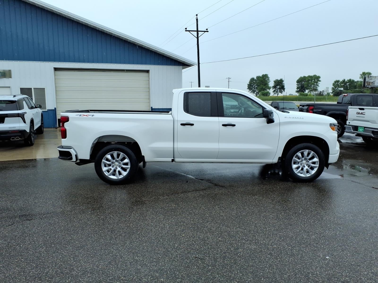 Used 2023 Chevrolet Silverado 1500 Custom with VIN 1GCRDBEK1PZ109168 for sale in Foley, Minnesota