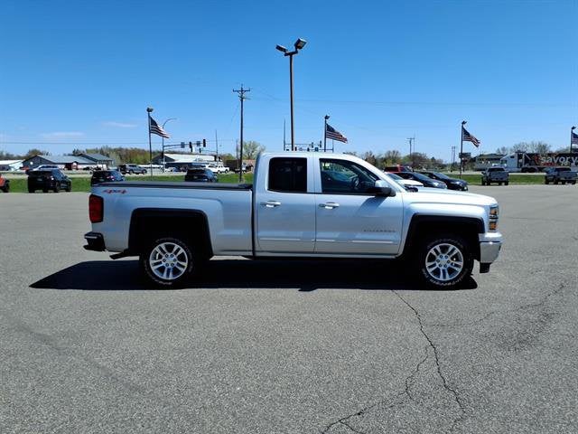 Used 2015 Chevrolet Silverado 1500 LT with VIN 1GCVKREC2FZ220543 for sale in Foley, Minnesota