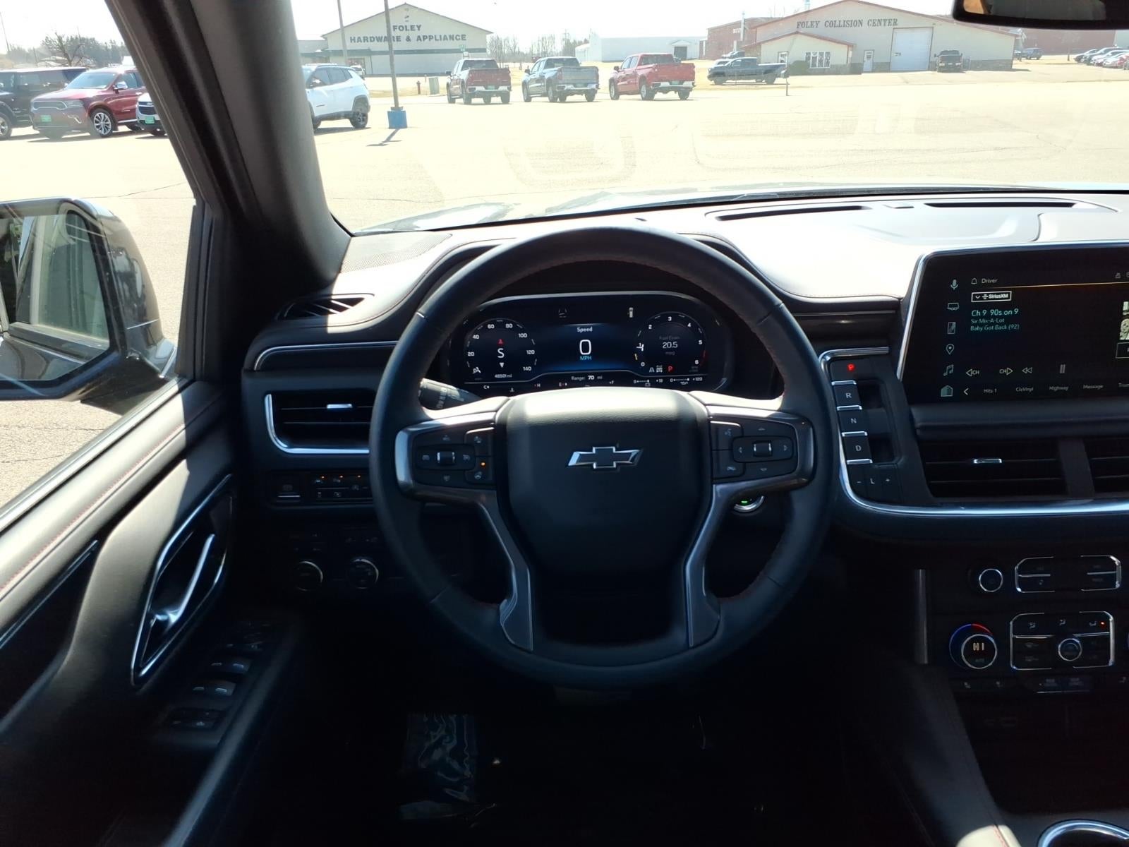 2023 Chevrolet Suburban RST