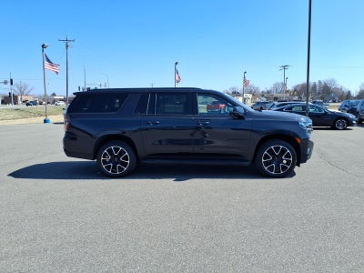 2023 Chevrolet Suburban RST