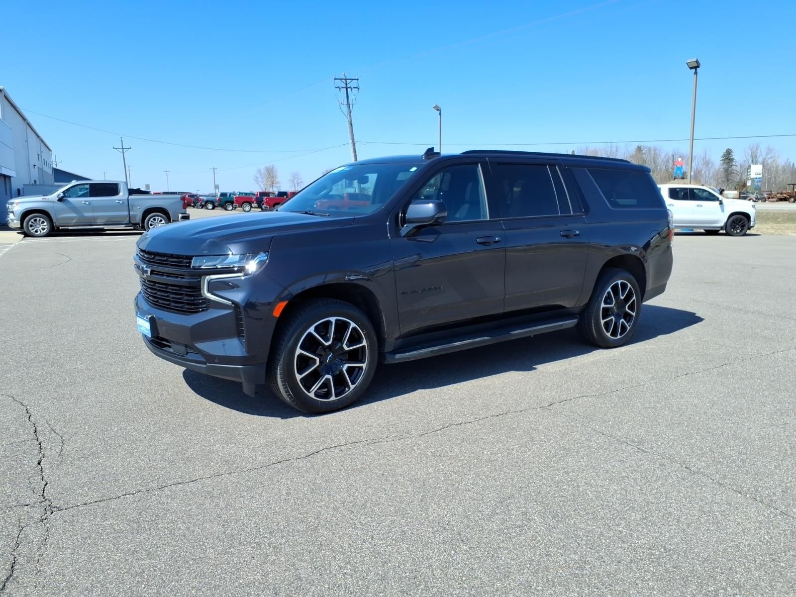 2023 Chevrolet Suburban RST