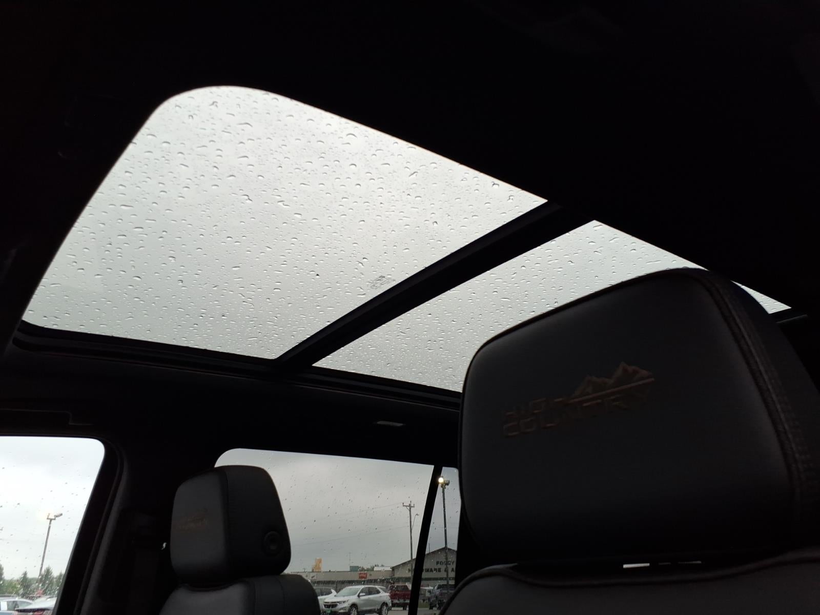 2022 Chevrolet Suburban High Country