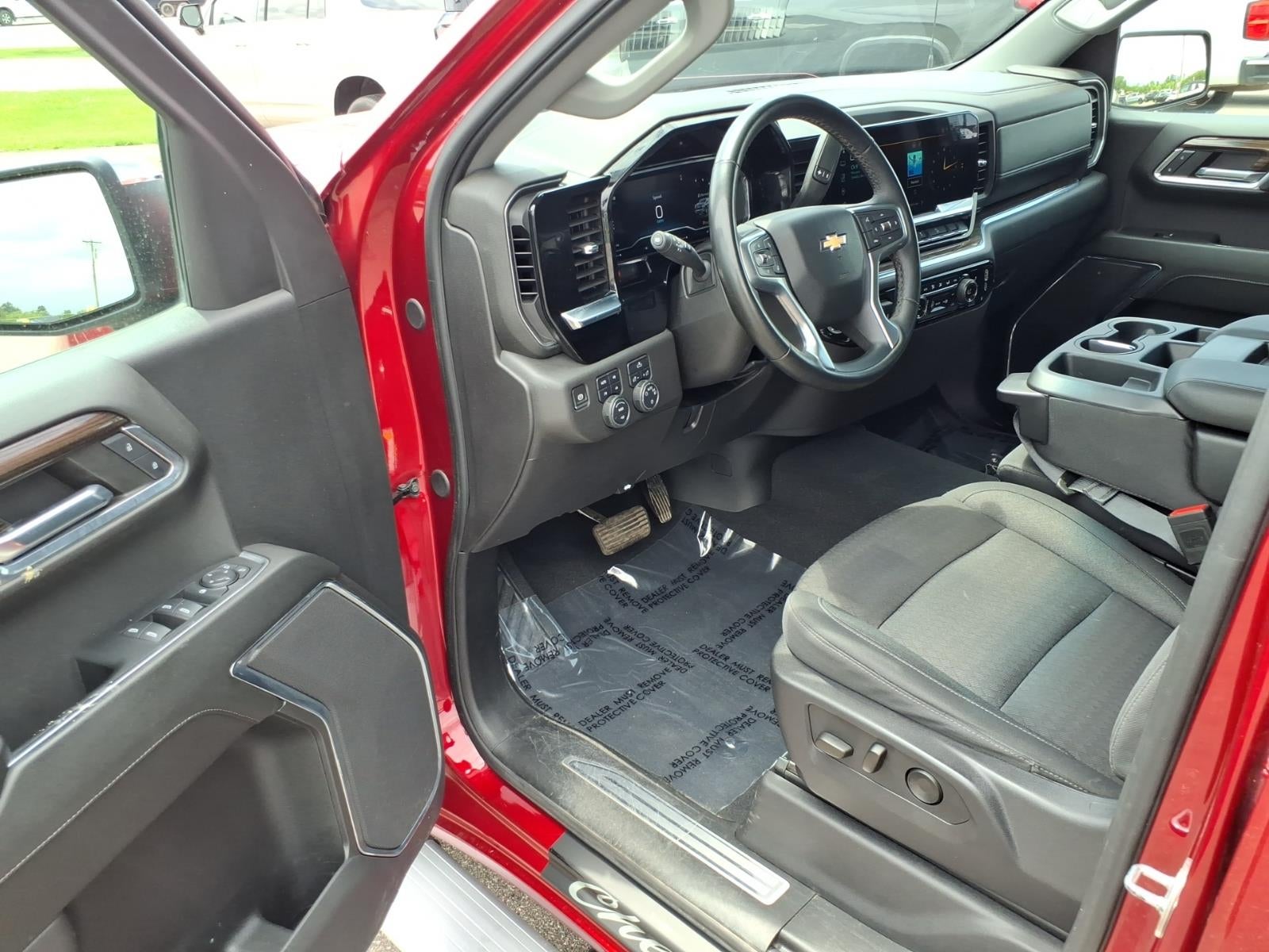2024 Chevrolet Silverado 1500 LT