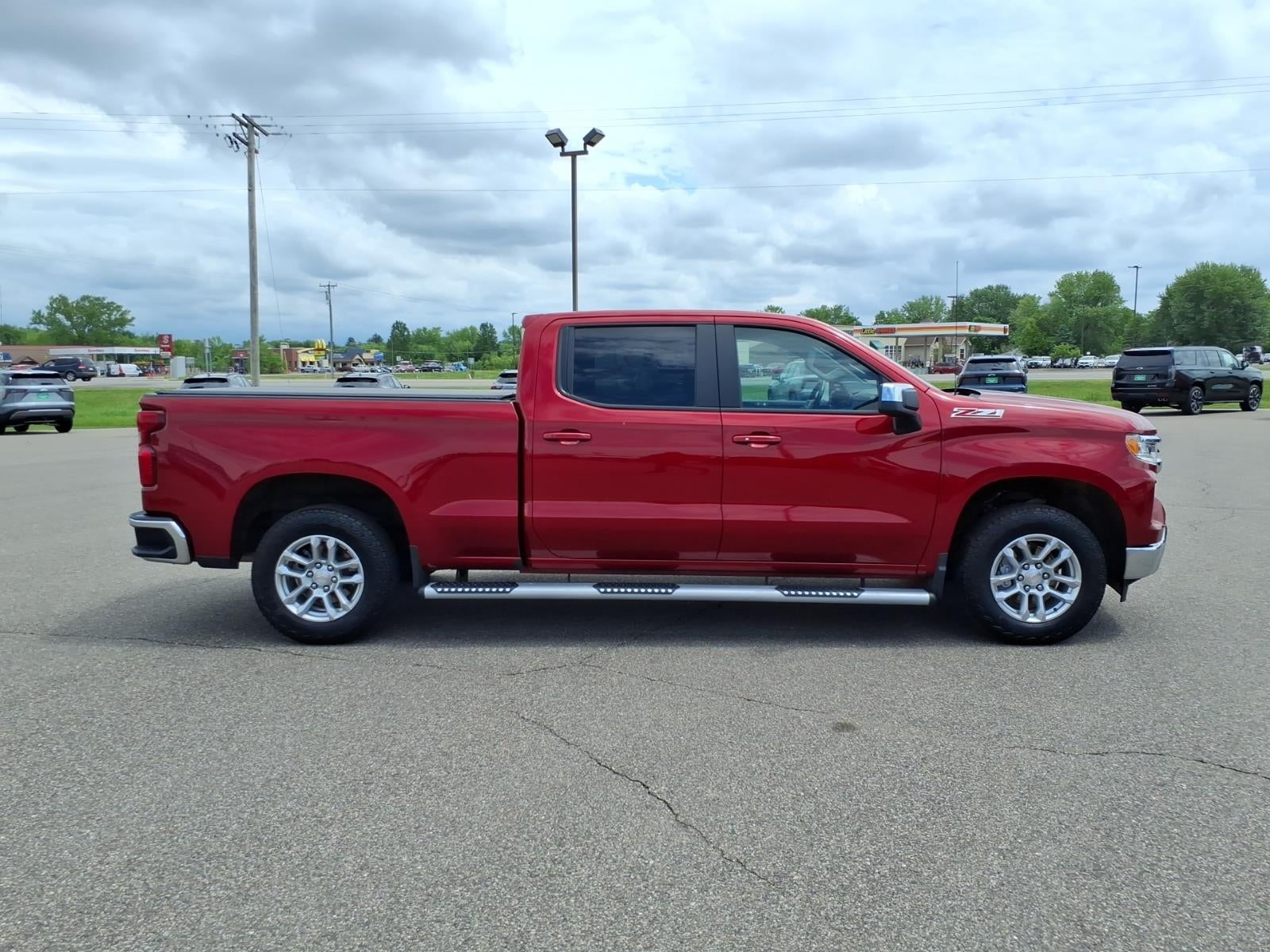 2024 Chevrolet Silverado 1500 LT