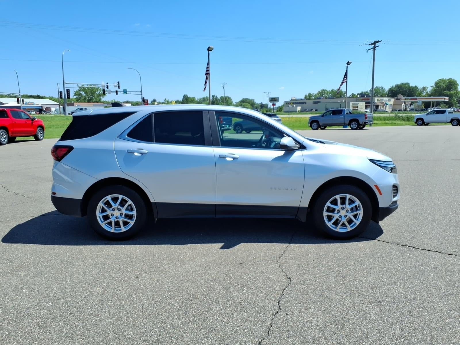 Used 2022 Chevrolet Equinox LT with VIN 3GNAXUEV6NL197303 for sale in Foley, Minnesota