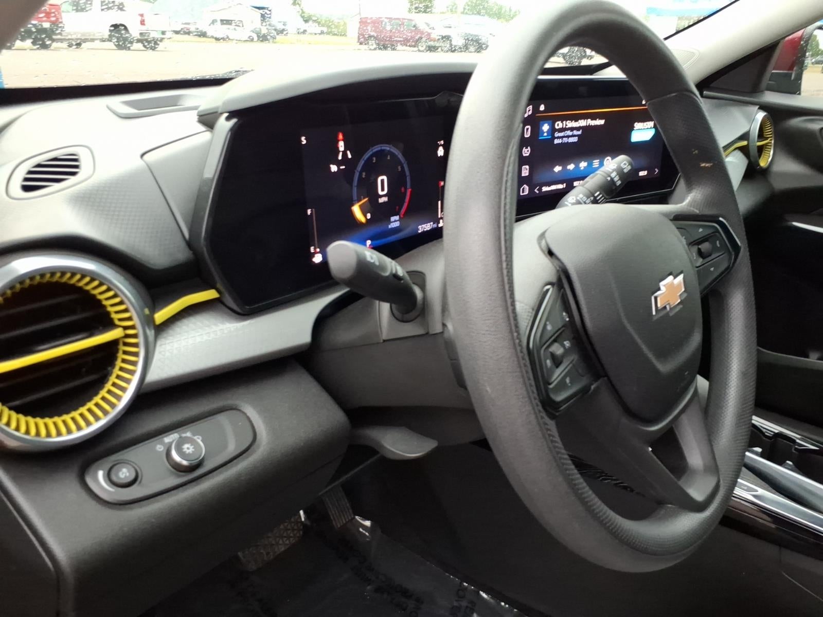 2024 Chevrolet Trax LT